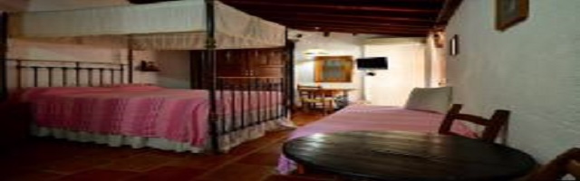 Double Room Linos Inn Rooms Please check the availability of the rooms before booking on +3522923161